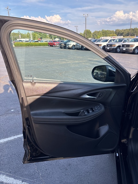 2024 Buick Encore GX Sport Touring photo 12