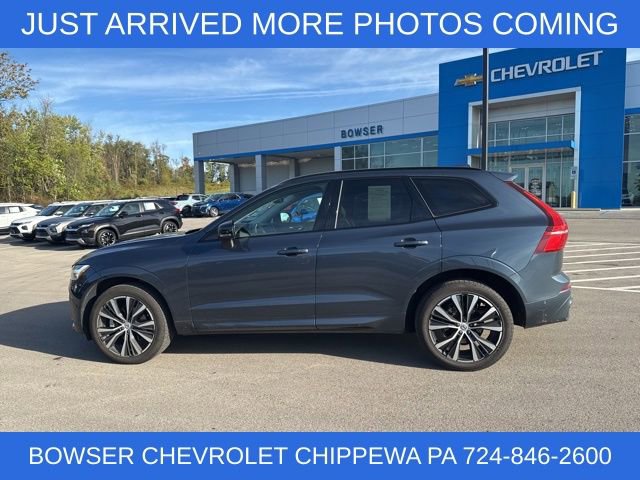 2024 Volvo XC60 B5 Plus photo 2