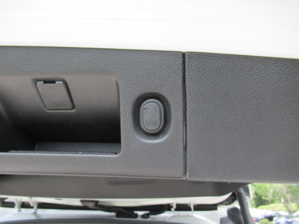 2018 Cadillac Escalade Base photo 27