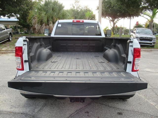 2022 Ram 3500 Tradesman photo 6