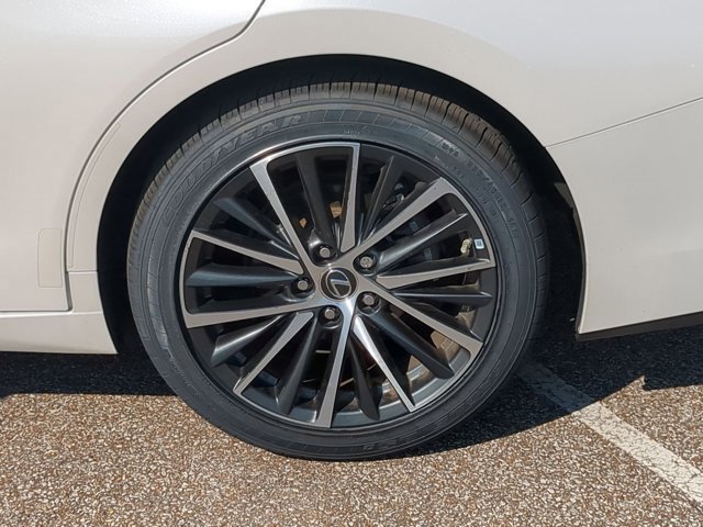 2022 Lexus ES 350 photo 18