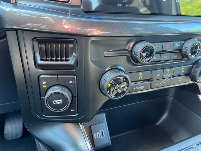 2025 Ford F-150 STX photo 28