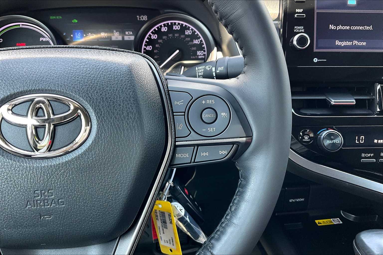 2023 Toyota Camry Hybrid XSE photo 23