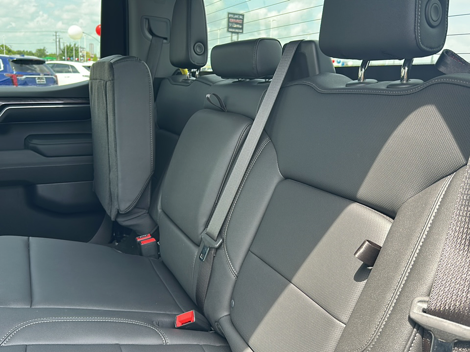 2024 Chevrolet Silverado 1500 LTZ photo 8