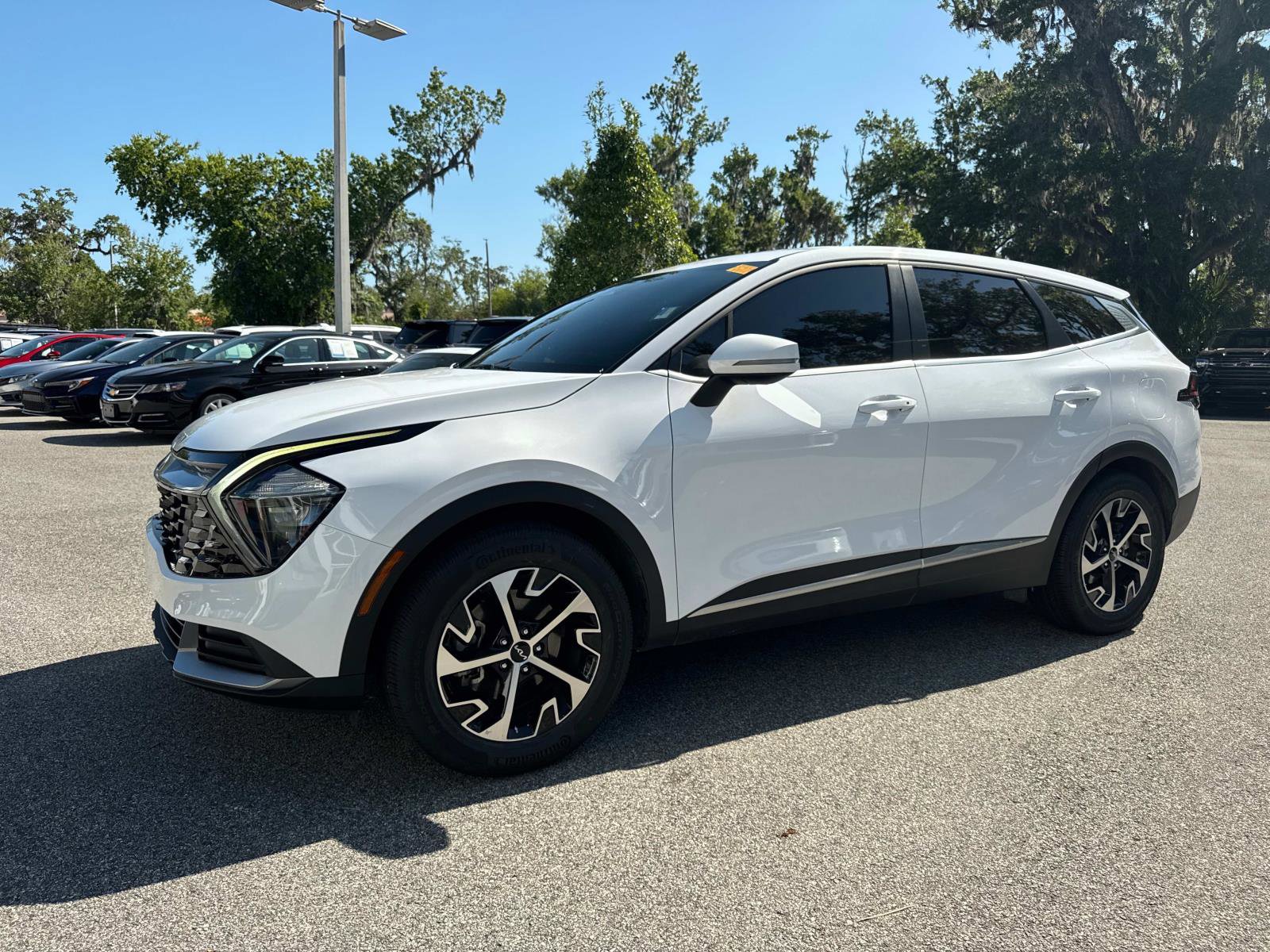 2023 Kia Sportage EX photo 4