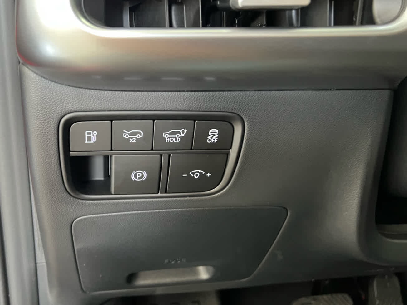 2026 Hyundai Ioniq Limited photo 13