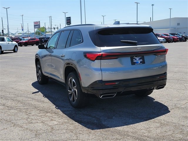 2025 Buick Enclave Sport Touring photo 4