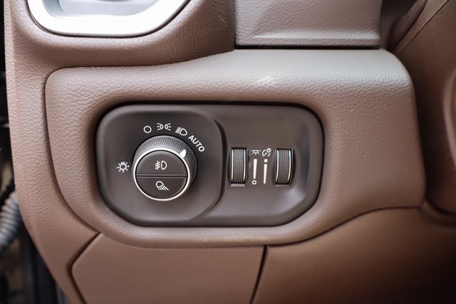 2025 Ram 2500 Laramie photo 14