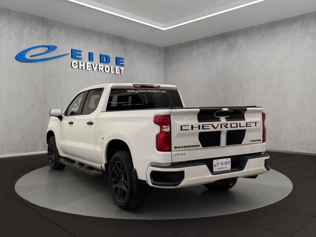 2023 Chevrolet Silverado 1500 Custom photo 4