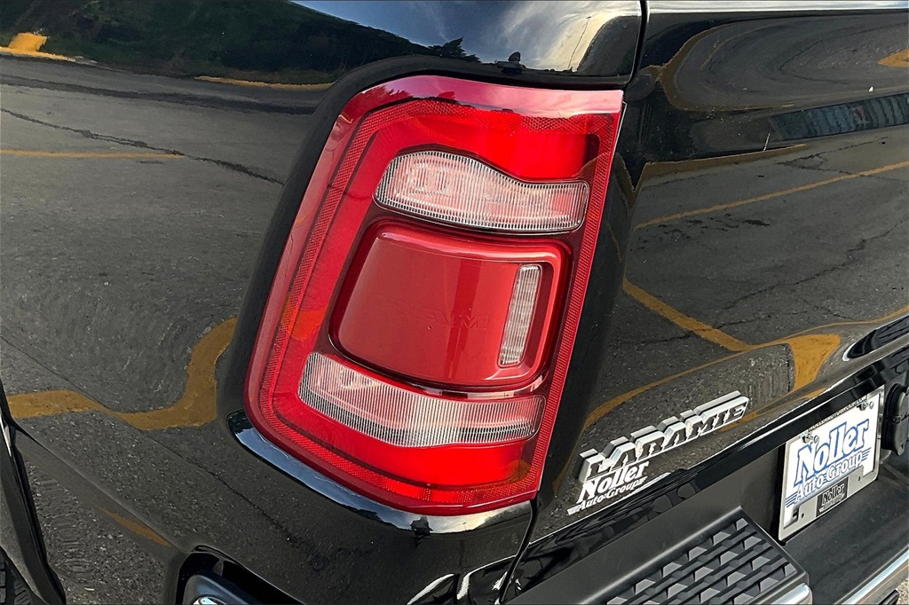 2020 Ram 1500 Laramie photo 31