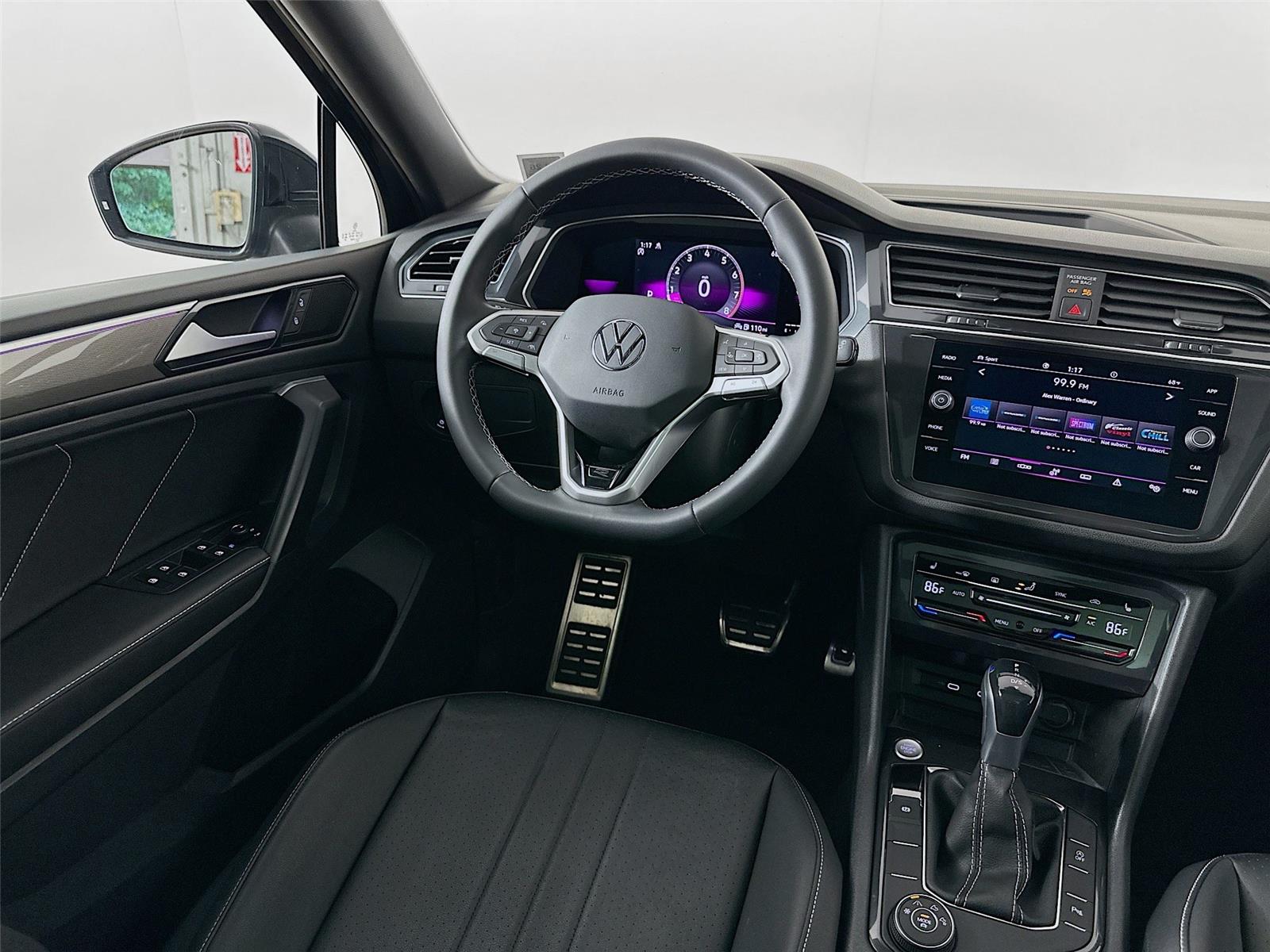 2023 Volkswagen Tiguan SE R-Line Black photo 21