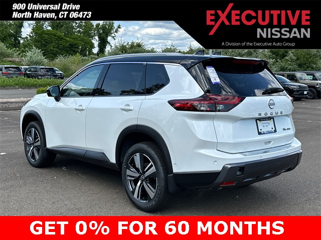 2025 Nissan Rogue SL photo 4