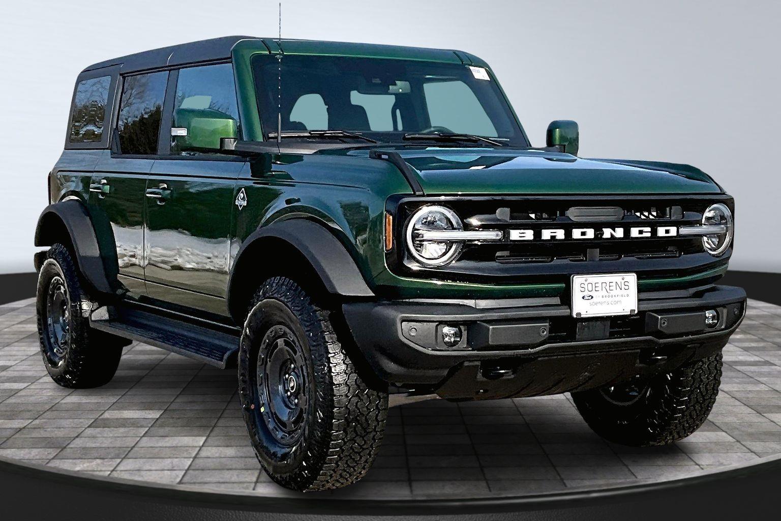 2025 Ford Bronco 4-Door Outer Banks's photo