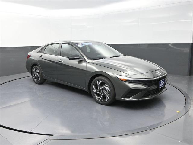 2025 Hyundai Elantra Hybrid SEL Sport photo 2