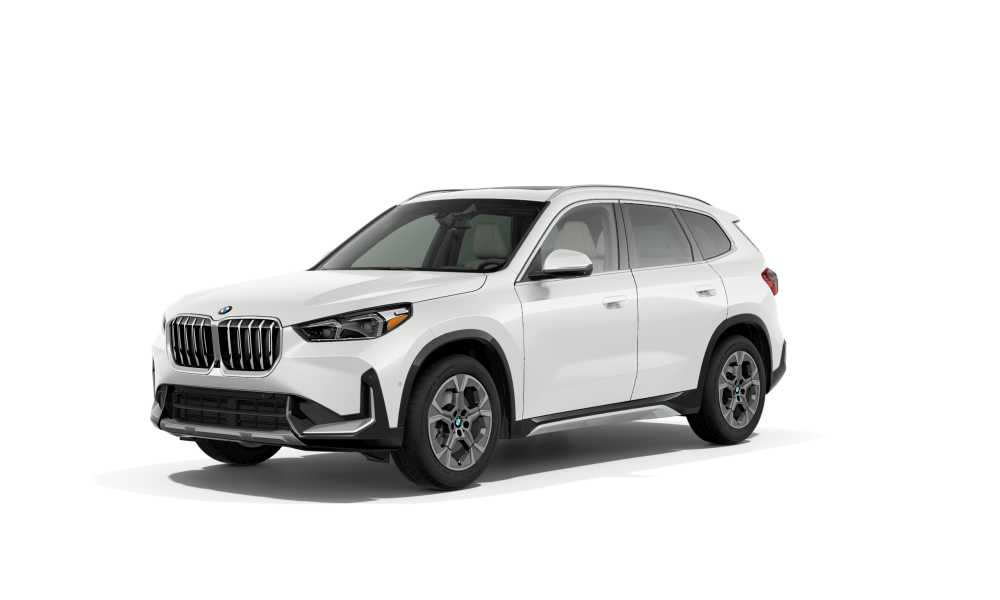 2026 BMW X1 28i's photo