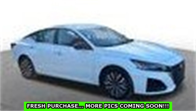 2025 Nissan Altima SV's photo