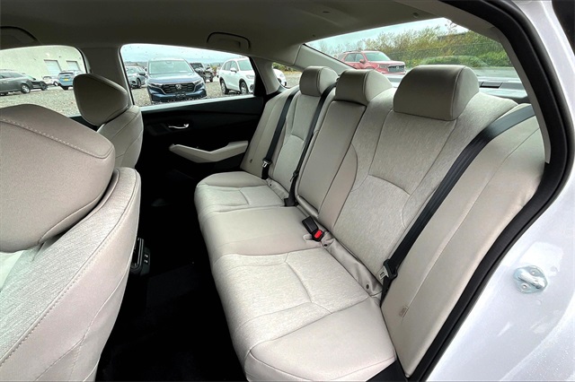 2025 Honda Accord LX photo 10