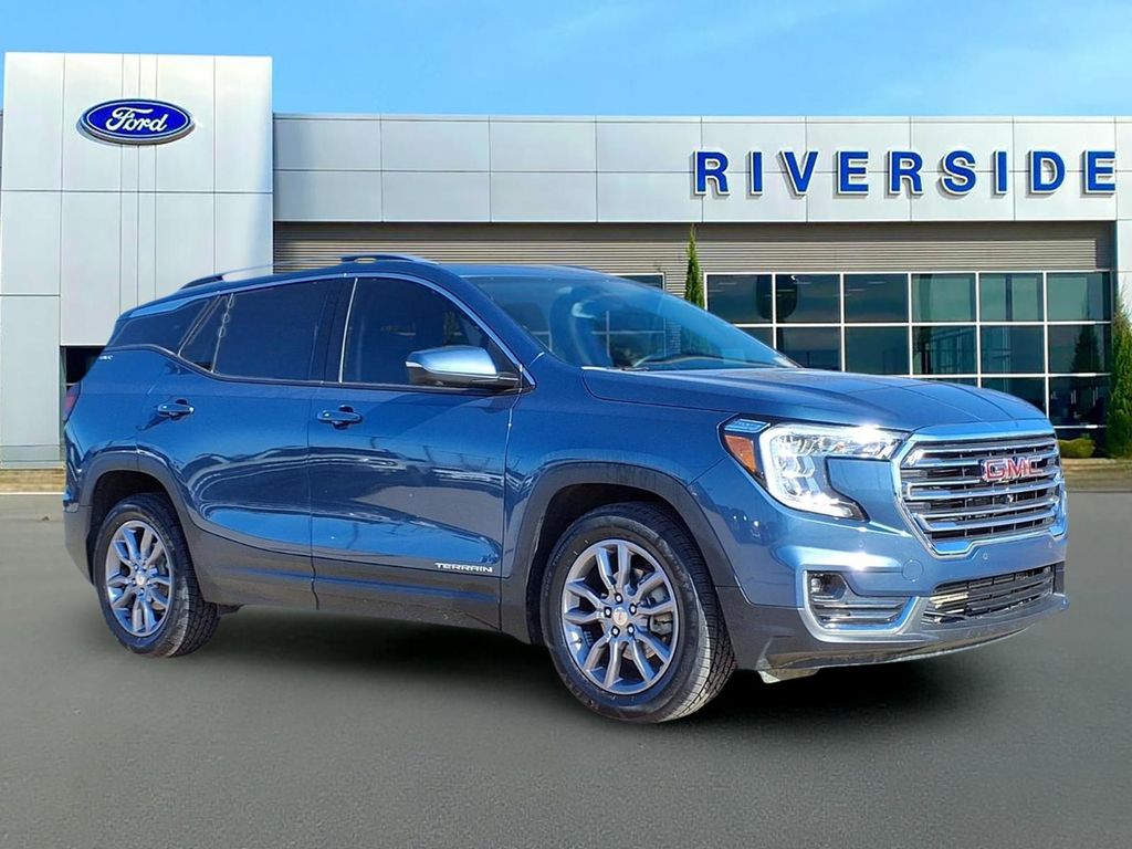 2024 GMC Terrain SLT