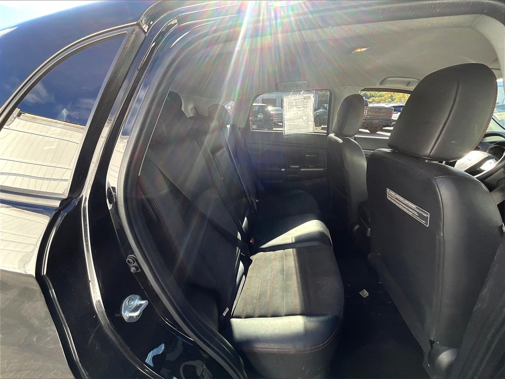 2018 Mitsubishi Outlander Sport SE photo 16