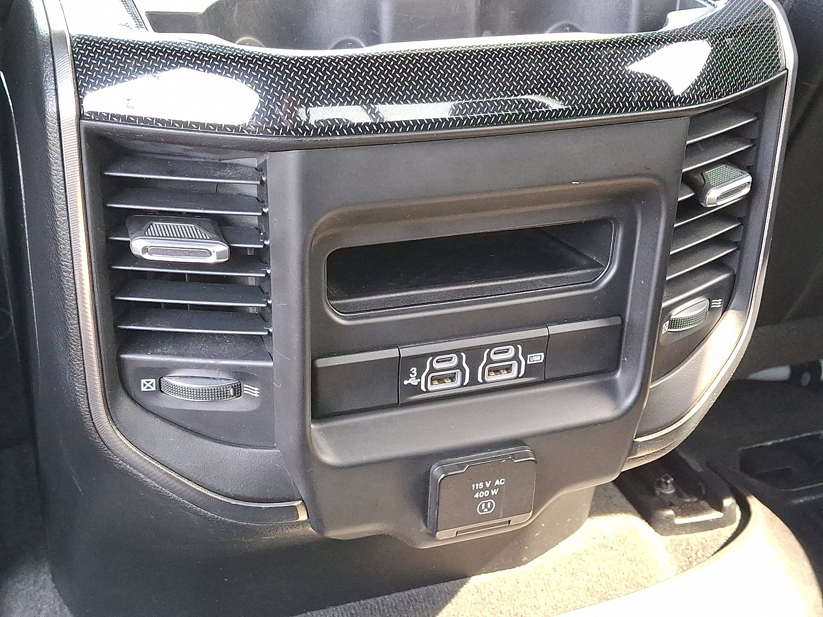 2020 Ram 1500 Rebel photo 11