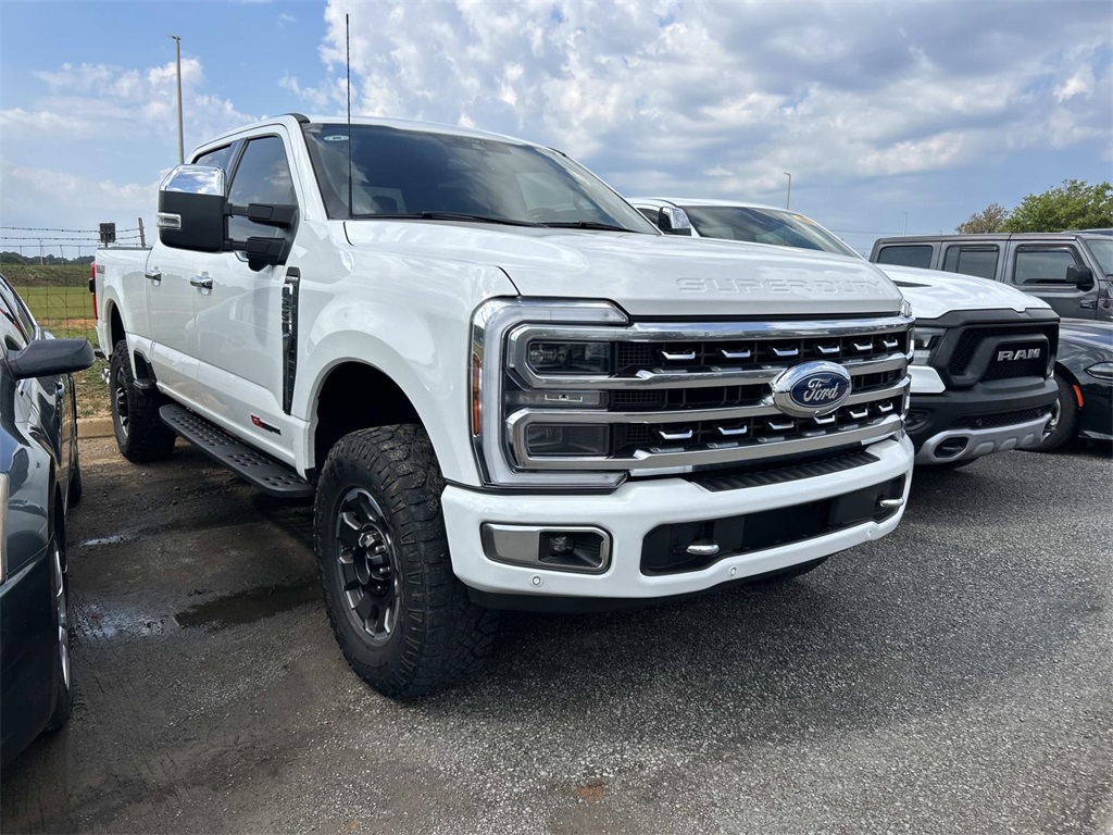 2024 Ford F-250 Platinum photo 2