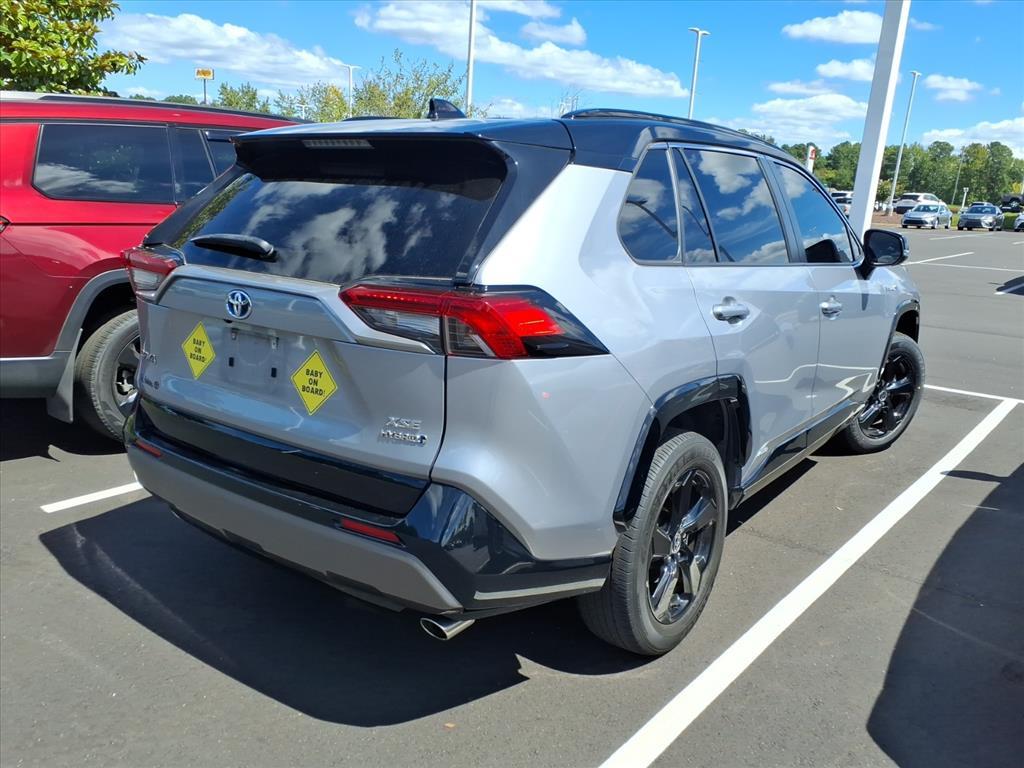 2021 Toyota RAV4 Hybrid XSE photo 2