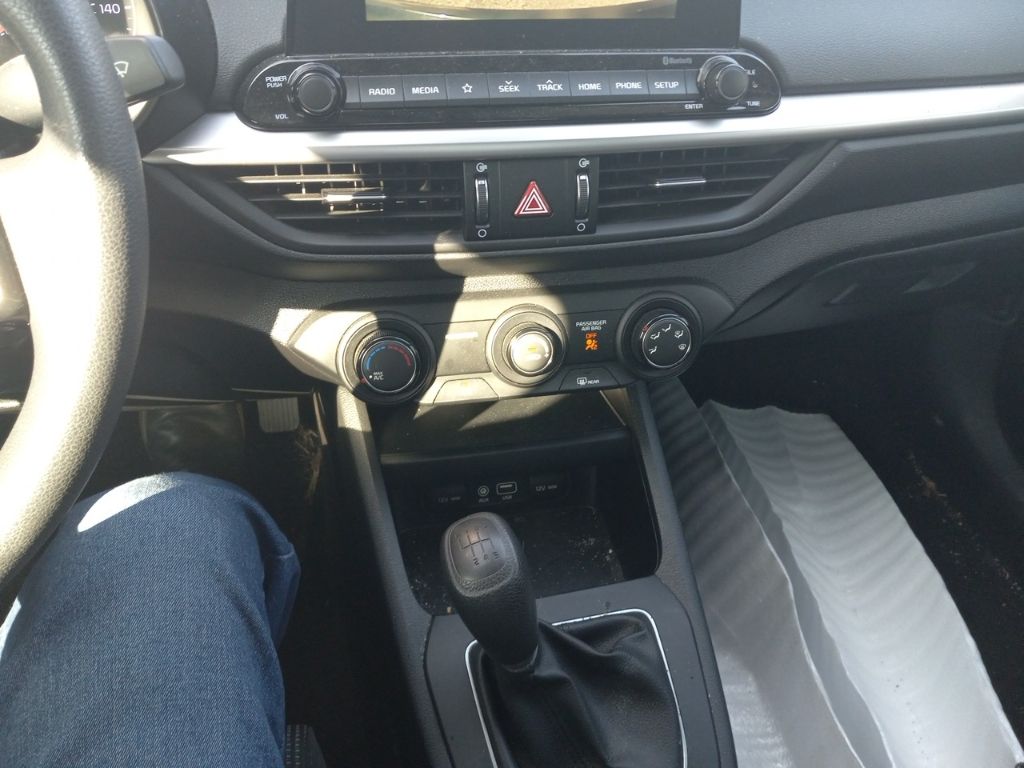 2020 Kia Forte FE photo 8