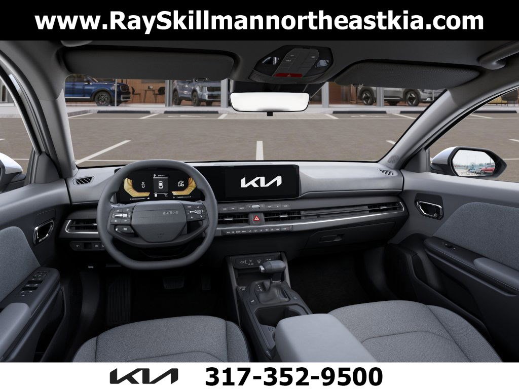 2025 Kia K4 LXS photo 11