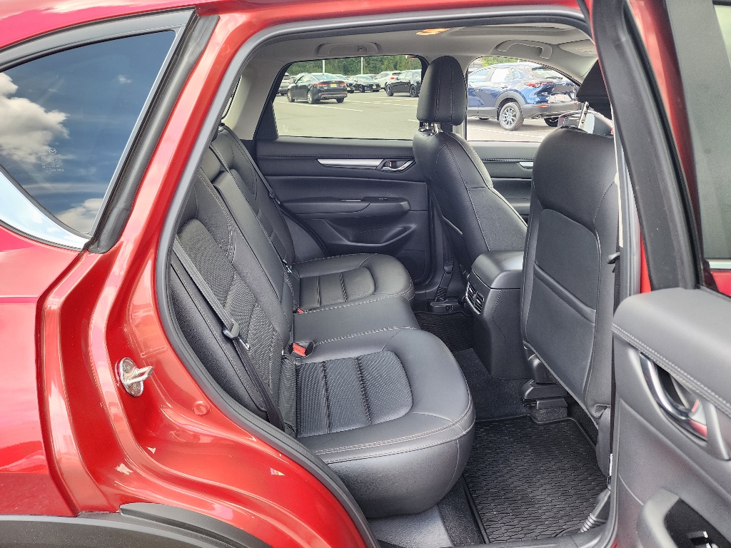 2022 Mazda CX-5 2.5 S Preferred photo 23
