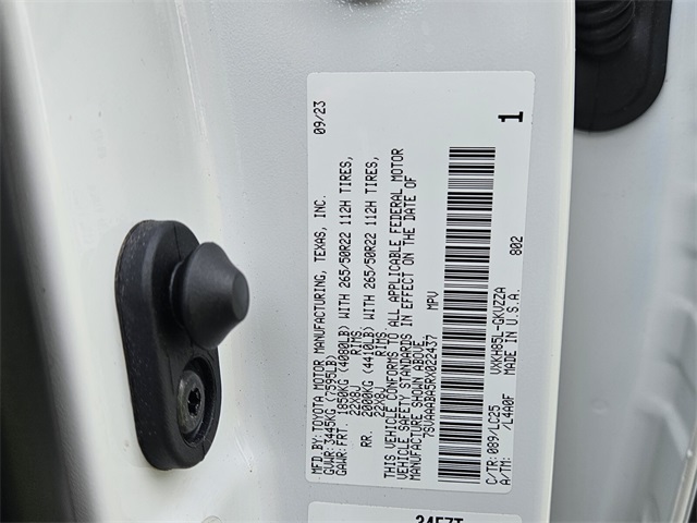 2024 Toyota Sequoia Capstone photo 18
