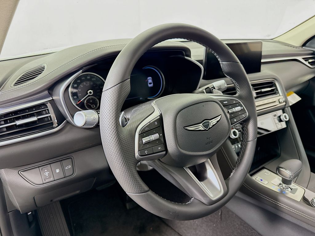 2026 Genesis G70 2.5T AWD photo 9