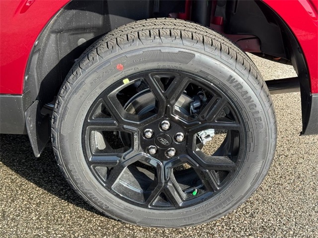 2025 Ford Maverick XLT photo 3