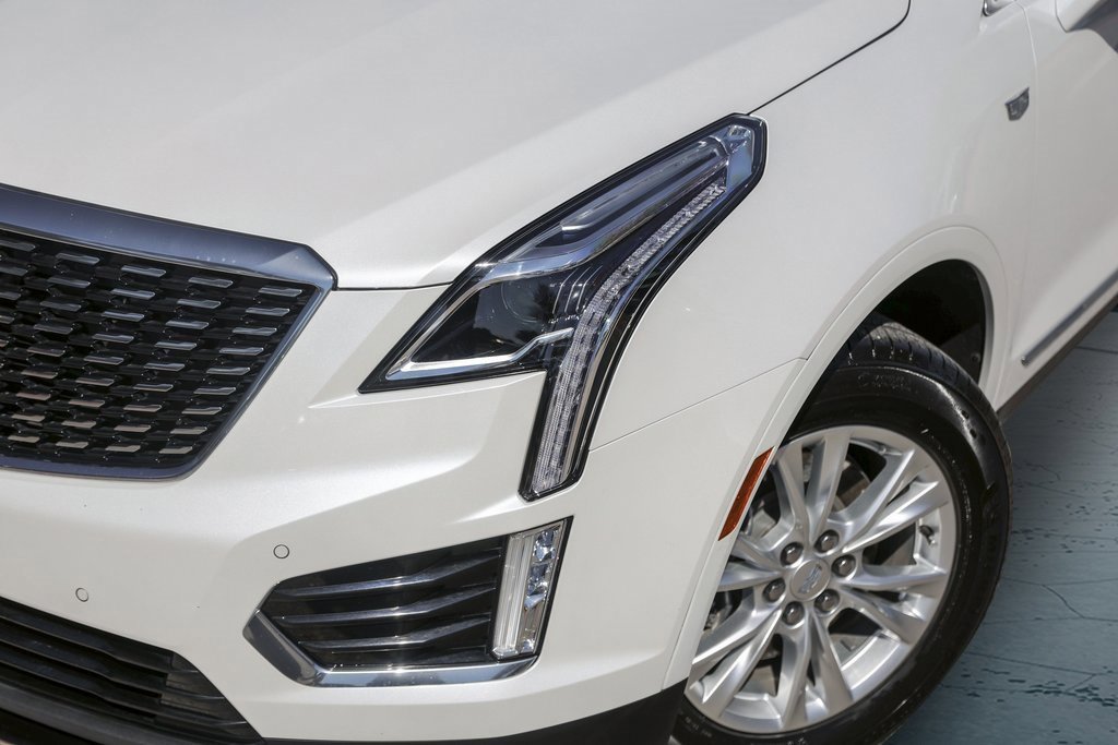 2023 Cadillac XT5 Luxury photo 2