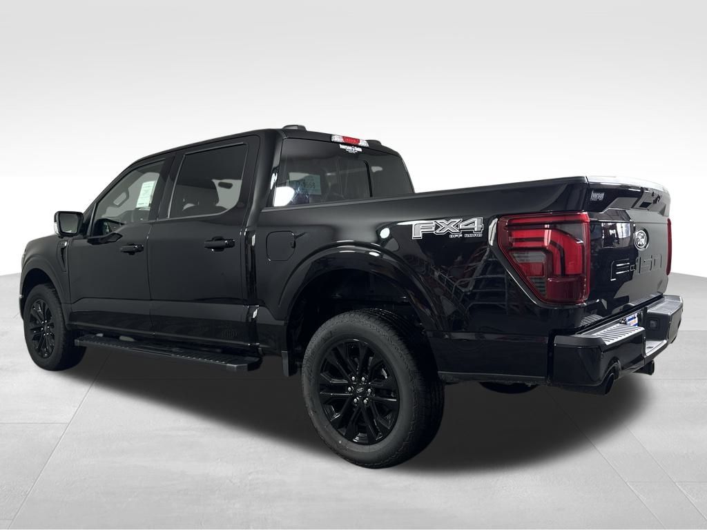 2025 Ford F-150 Lariat photo 2