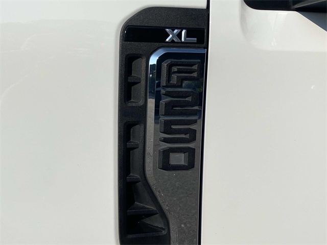 2024 Ford F-250 XL photo 12