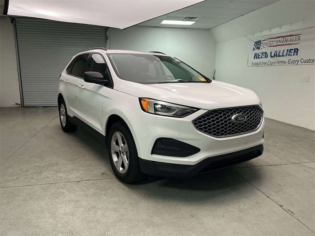 2024 Ford Edge SE's photo