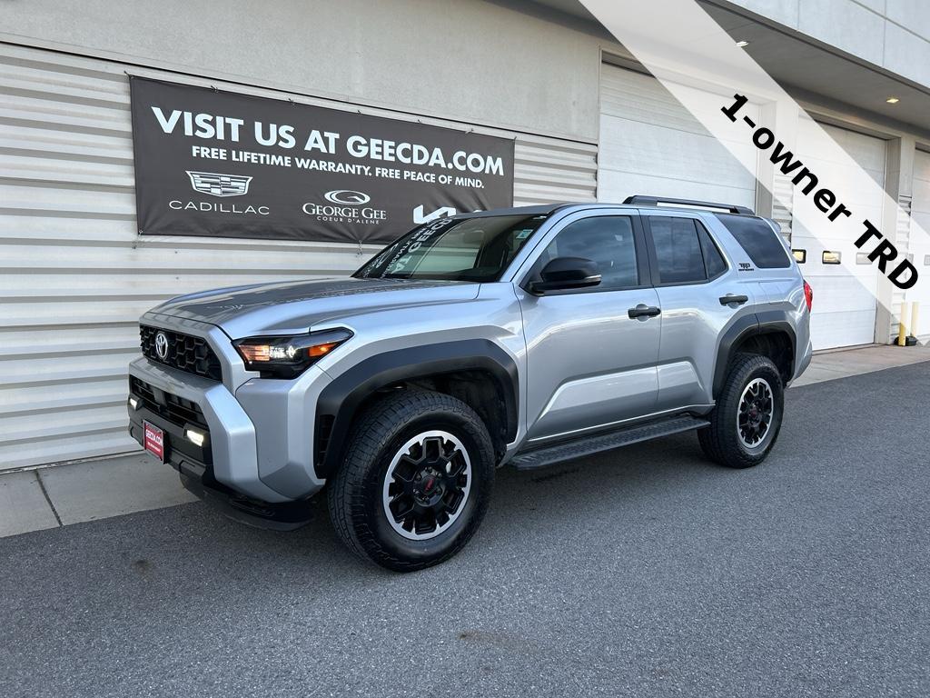 2025 Toyota 4Runner SR5's photo