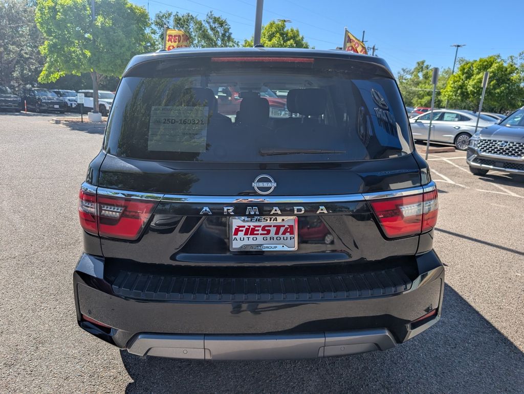 2023 Nissan Armada SV photo 4