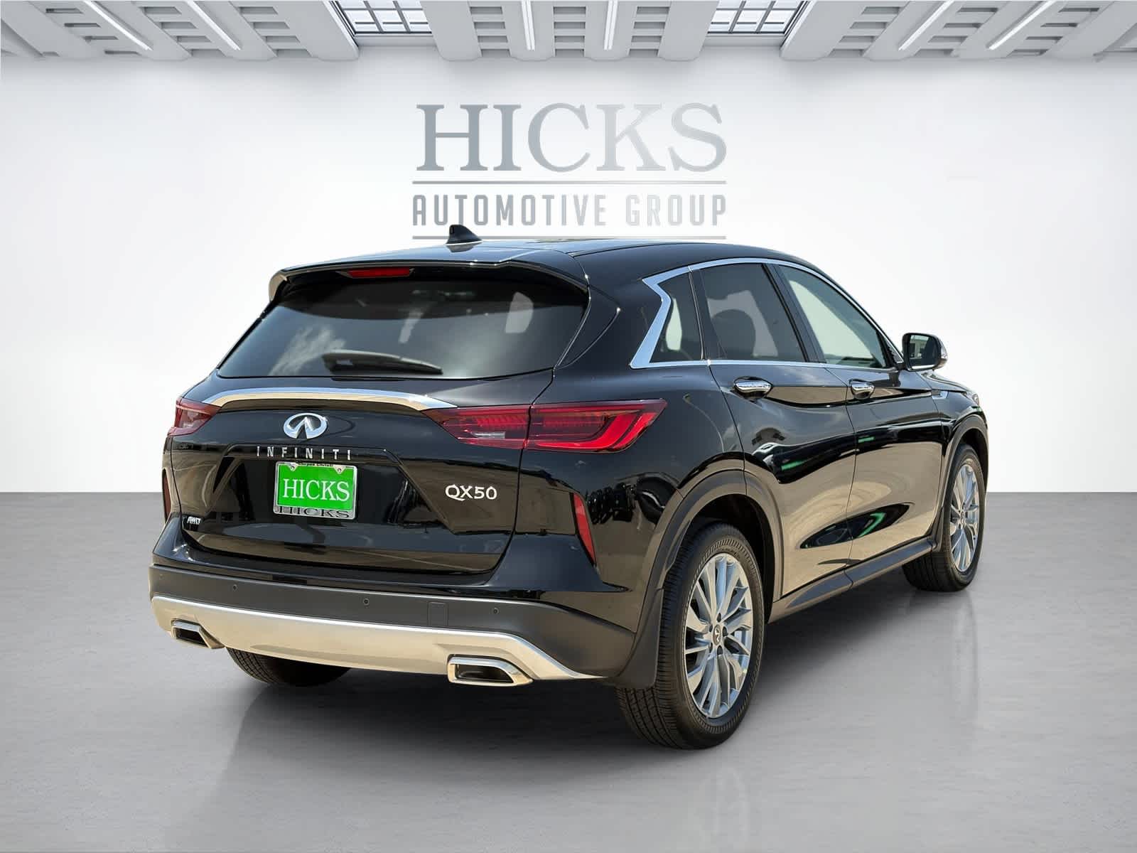 New 2025 BLACK OBSIDIAN INFINITI PURE AWD image 5