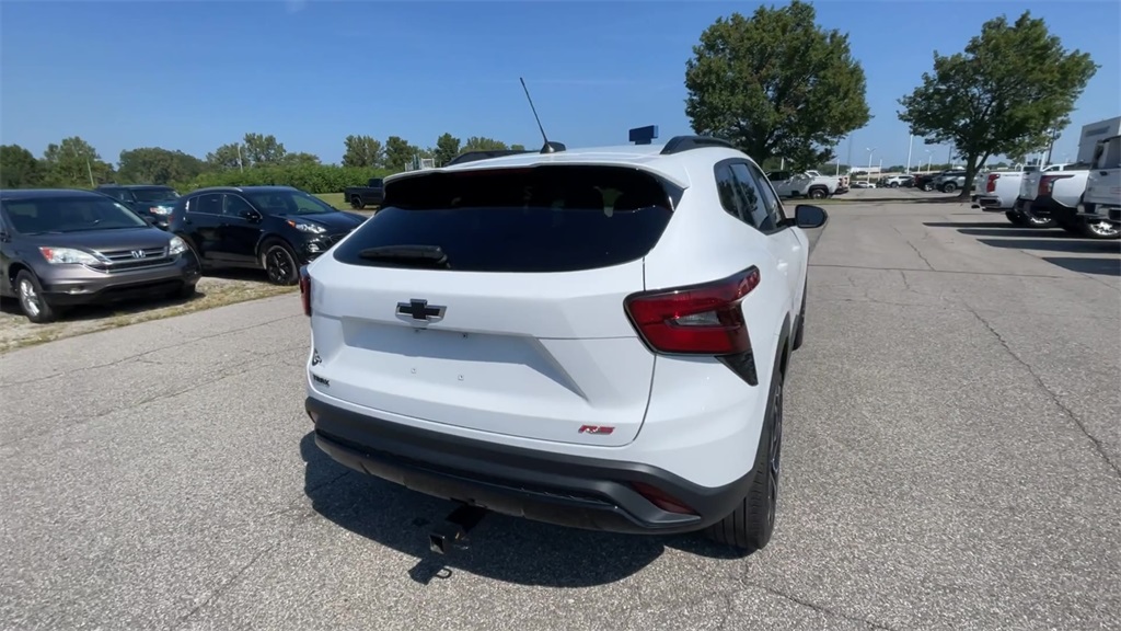 2024 Chevrolet Trax photo 5