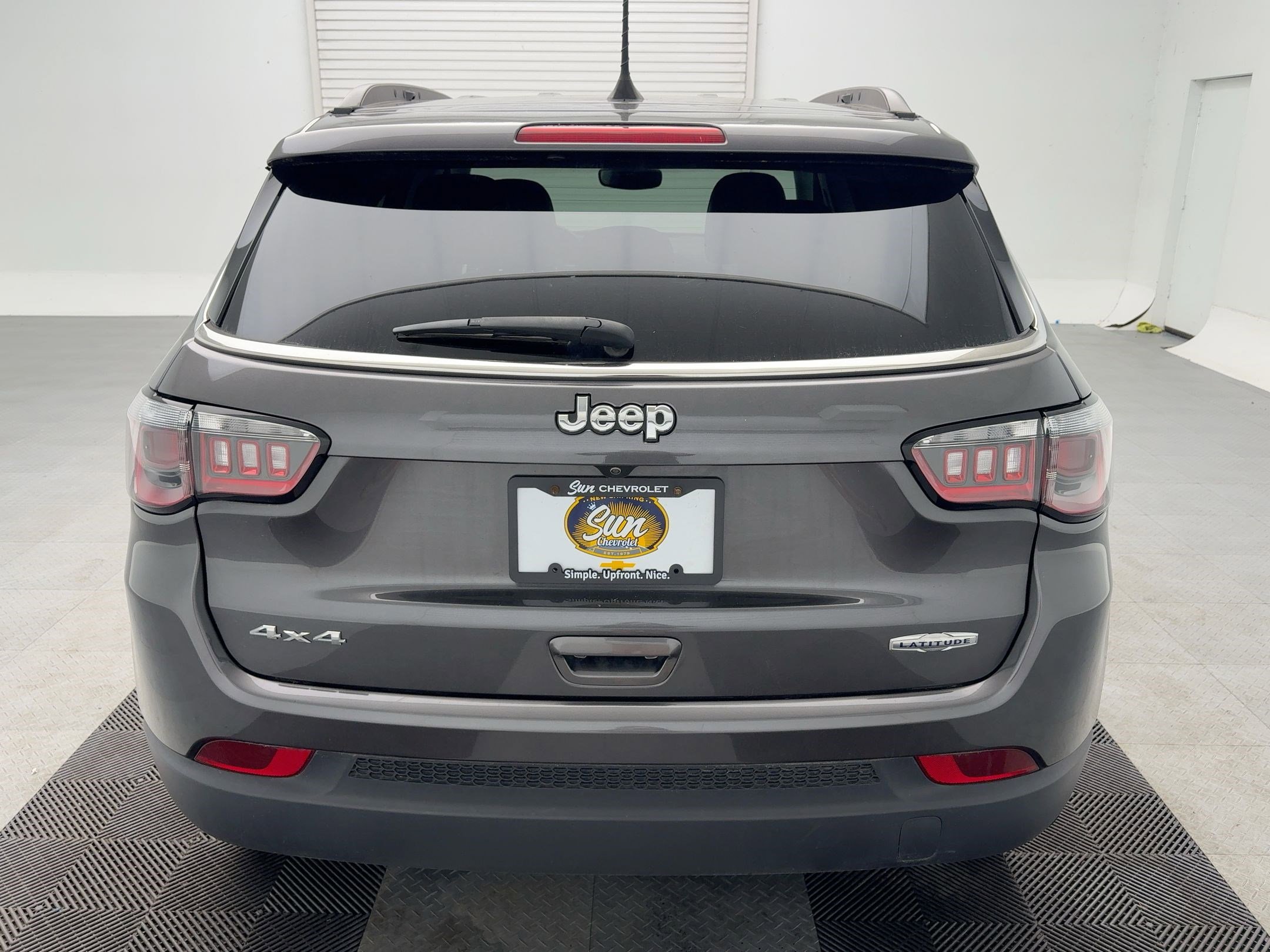 2020 Jeep Compass Latitude photo 10