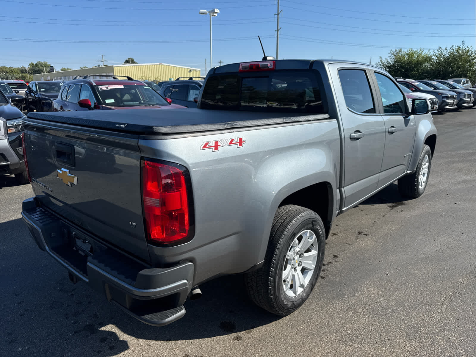 2018 Chevrolet Colorado LT photo 6