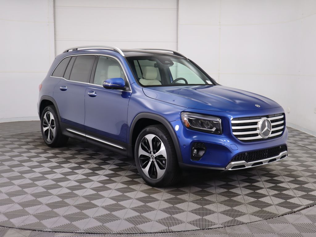 2026 Mercedes Benz GLB 250 photo 3