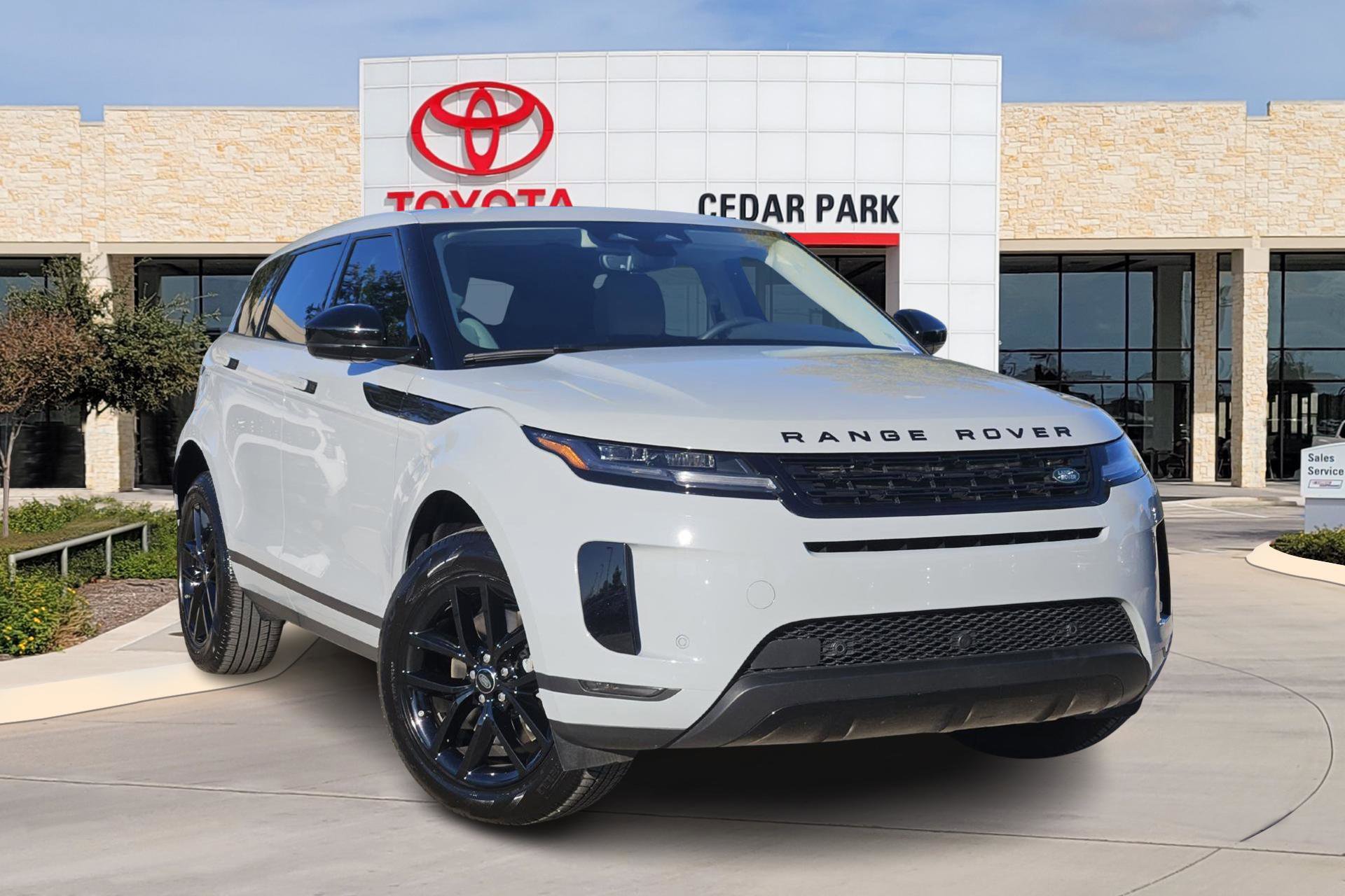 2024 Land Rover Range Rover Evoque S's photo