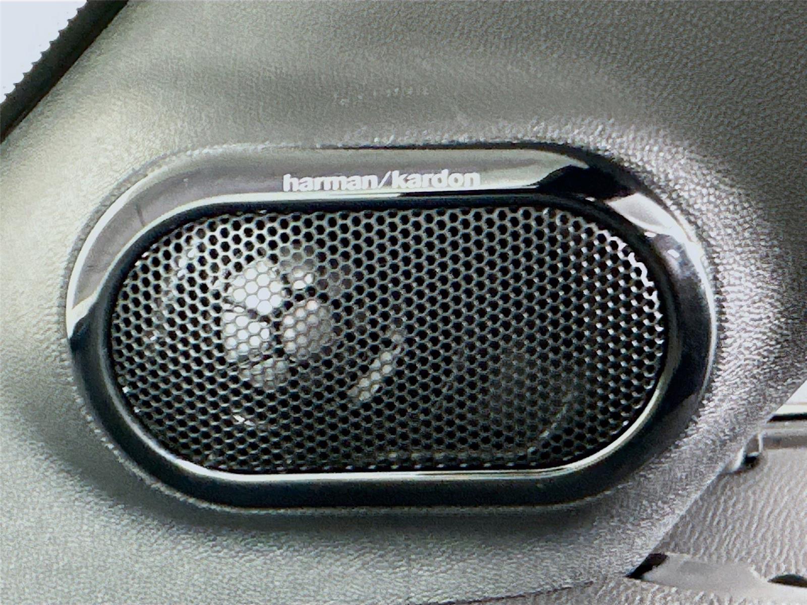 2022 Mini Cooper Convertible S photo 19