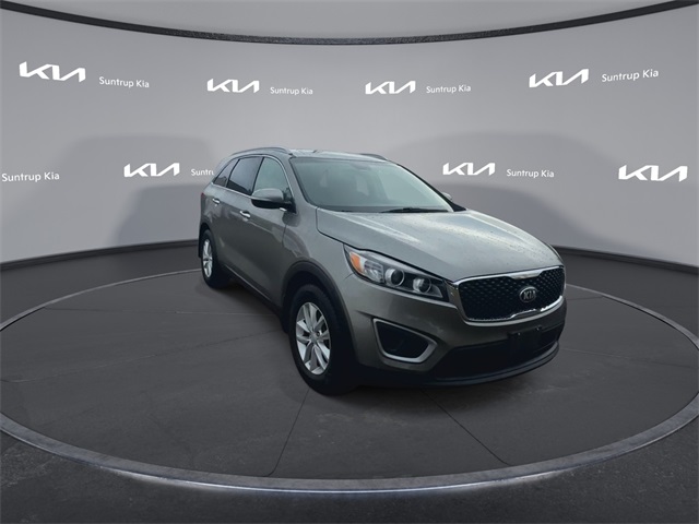 2018 Kia Sorento LX photo 2