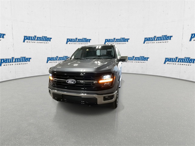 2025 Ford F-150 XLT photo 4