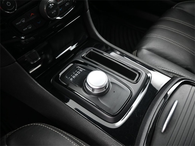 2021 Chrysler 300 S photo 27