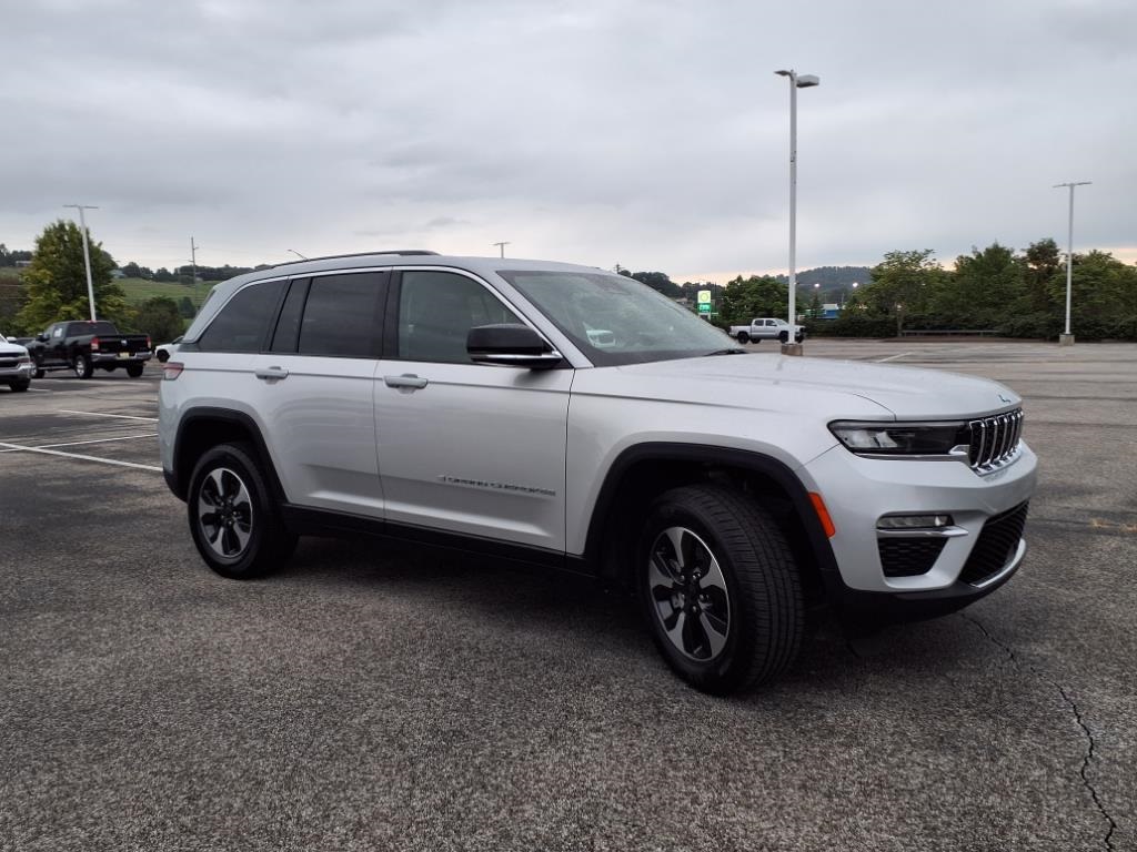 2023 Jeep Cherokee 4xe photo 17