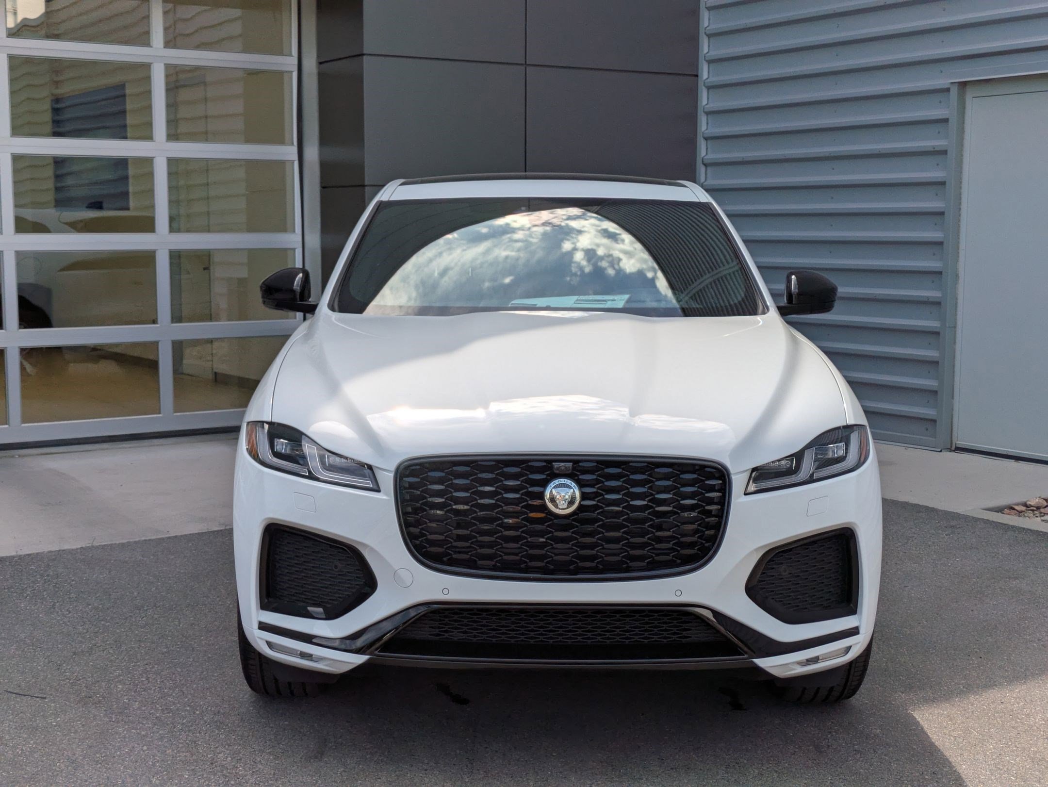 2026 Jaguar F-PACE P250 R-Dynamic S photo 8